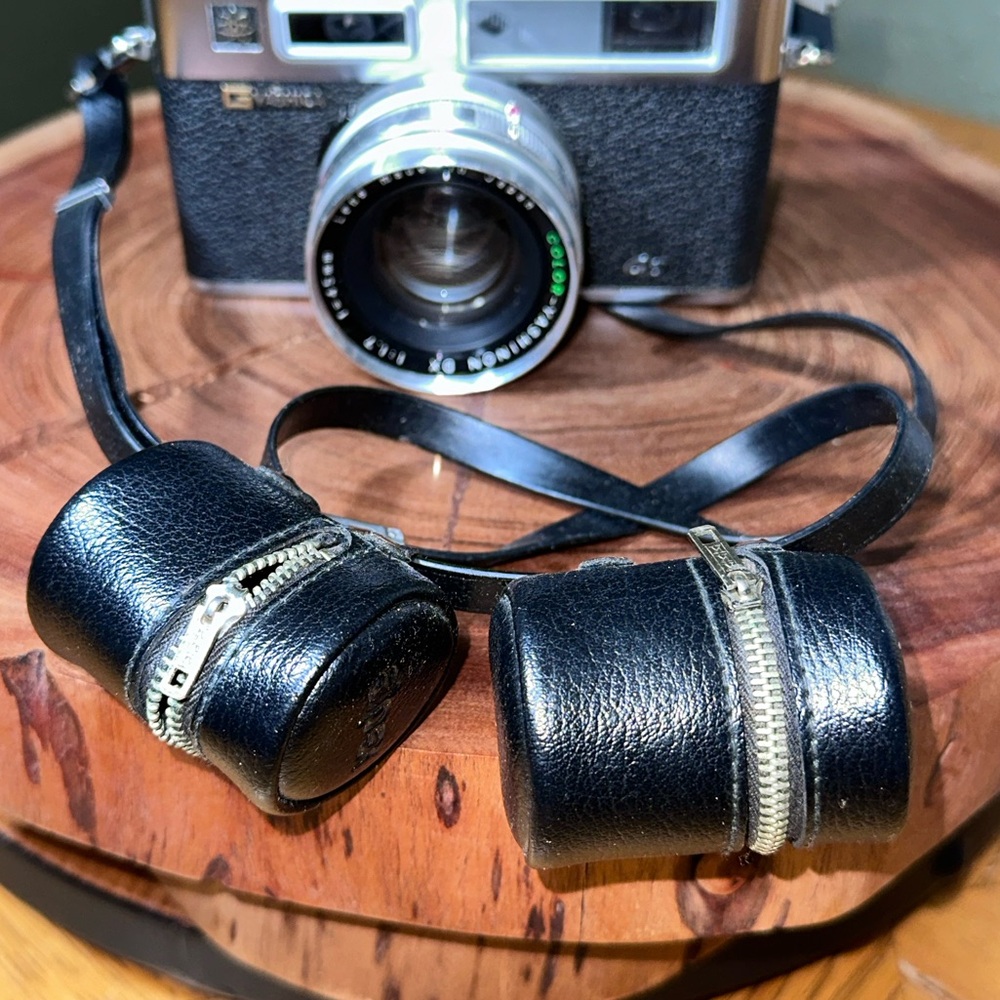 YASHICA Electro 35 Rangefinder + Original Manual & Case - Picture 15 of 16